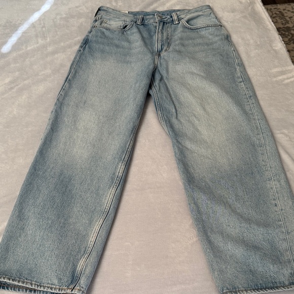 H&M Loose Ample Blue Denim Jeans- 29” Waist - Picture 3 of 5